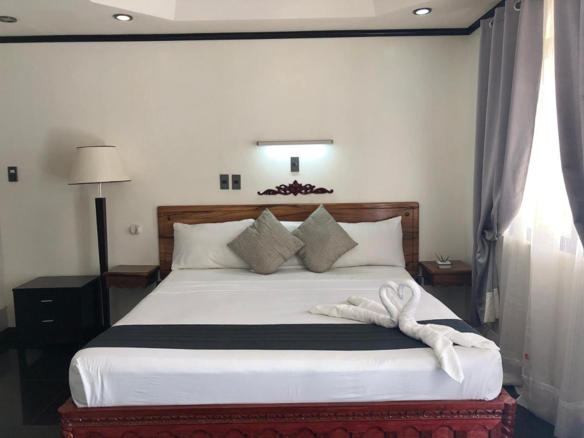 Ettamogah Hotel Inc. Pampanga Extérieur photo