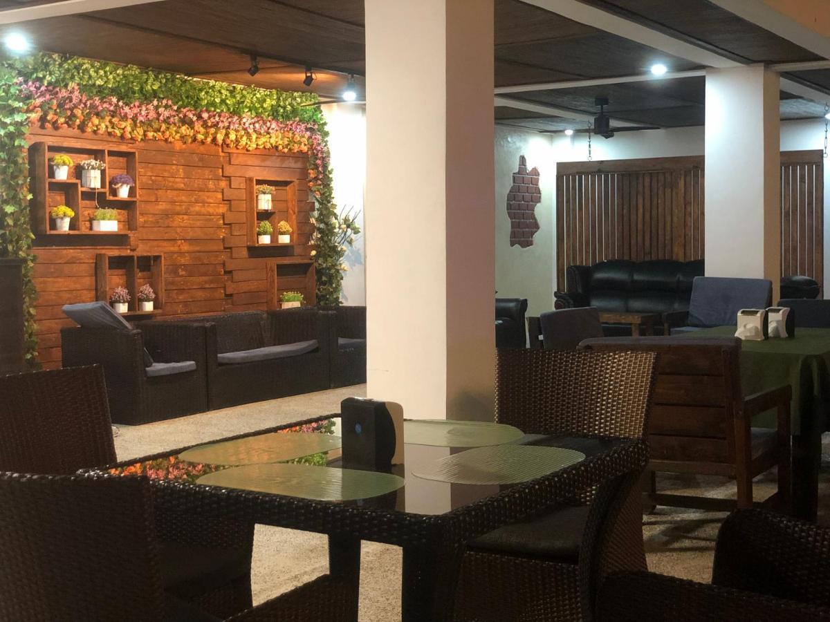 Ettamogah Hotel Inc. Pampanga Extérieur photo